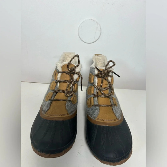 SOREL Out N’ About Plus Waterproof Leather & Felt Ankle Boots size 10.5 - Picture 6 of 12